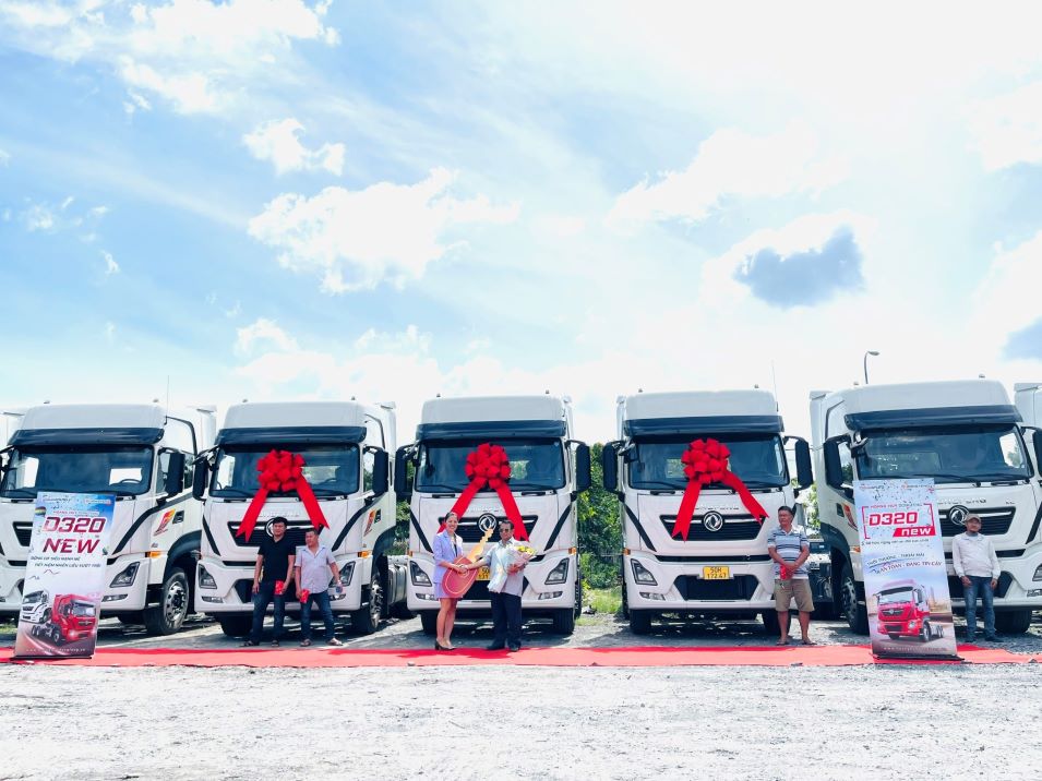 DÒNG XE ĐẦU KÉO D320 MỚI CỦA HOANG HUY DONGFENG TẠO NÊN CƠN SỐT NGAY TRONG NHỮNG TUẦN ĐẦU RA MẮT THỊ TRƯỜNG VIỆT NAM